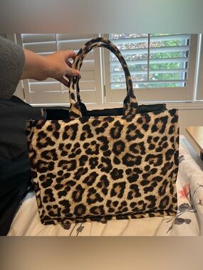 H&M Leopard Cheetah Print Tote Bag - Brown/Black with small zipper pocket